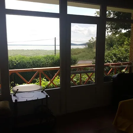 Majestic Apartmanhaz Badacsony Lägenhet *